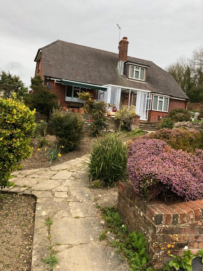 Bed and Breakfast Ponders End Newport  Exteriér fotografie