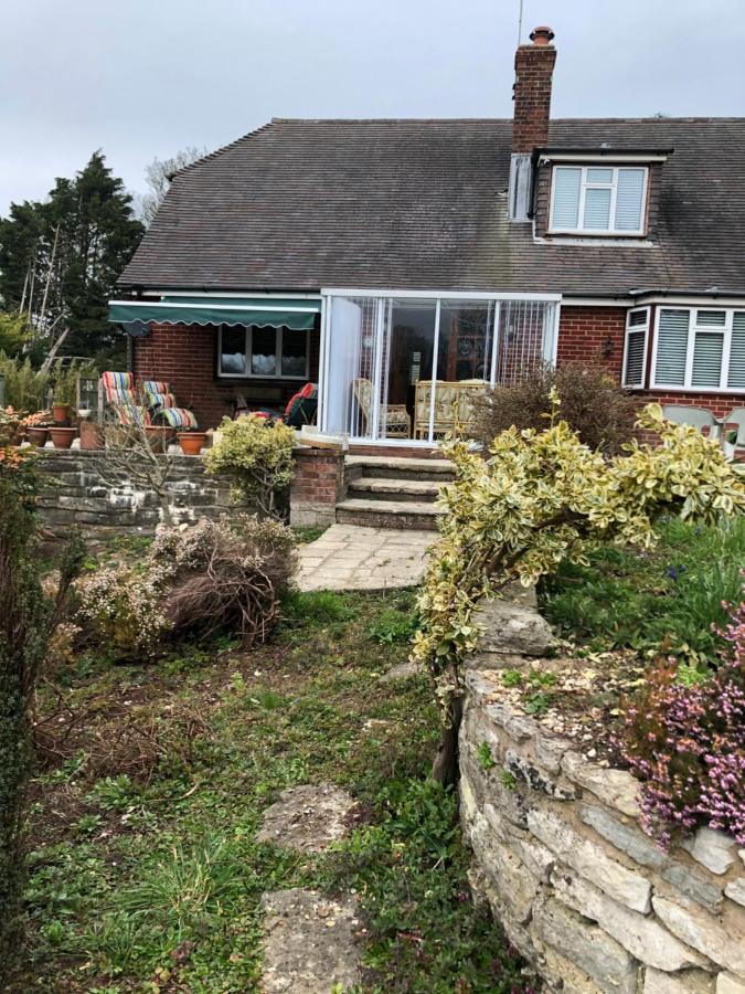 Bed and Breakfast Ponders End Newport  Exteriér fotografie