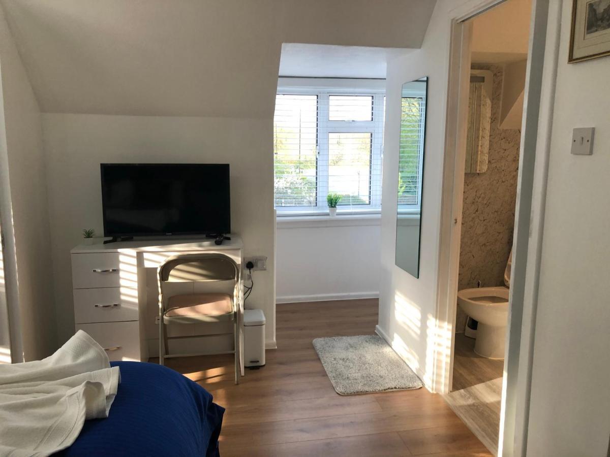 Bed and Breakfast Ponders End Newport  Exteriér fotografie