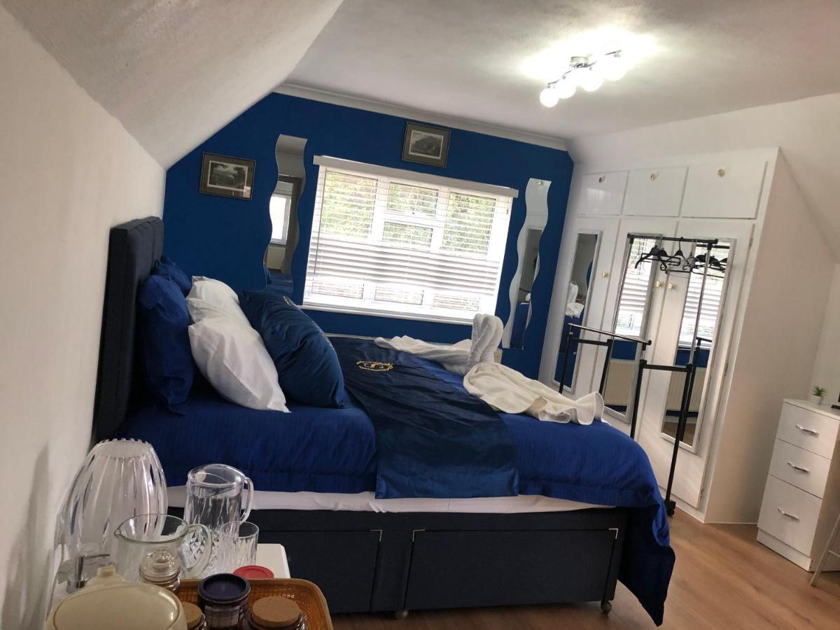 Bed and Breakfast Ponders End Newport  Exteriér fotografie