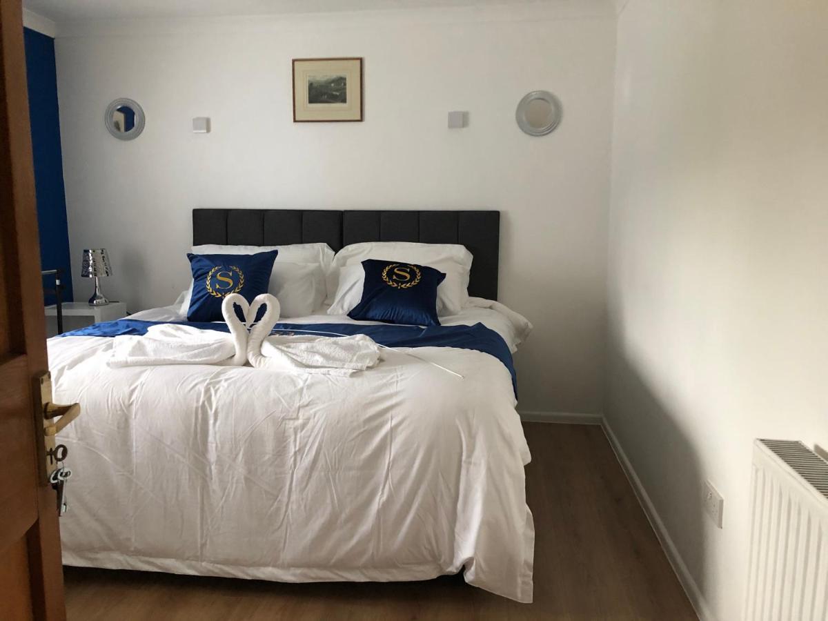 Bed and Breakfast Ponders End Newport  Exteriér fotografie