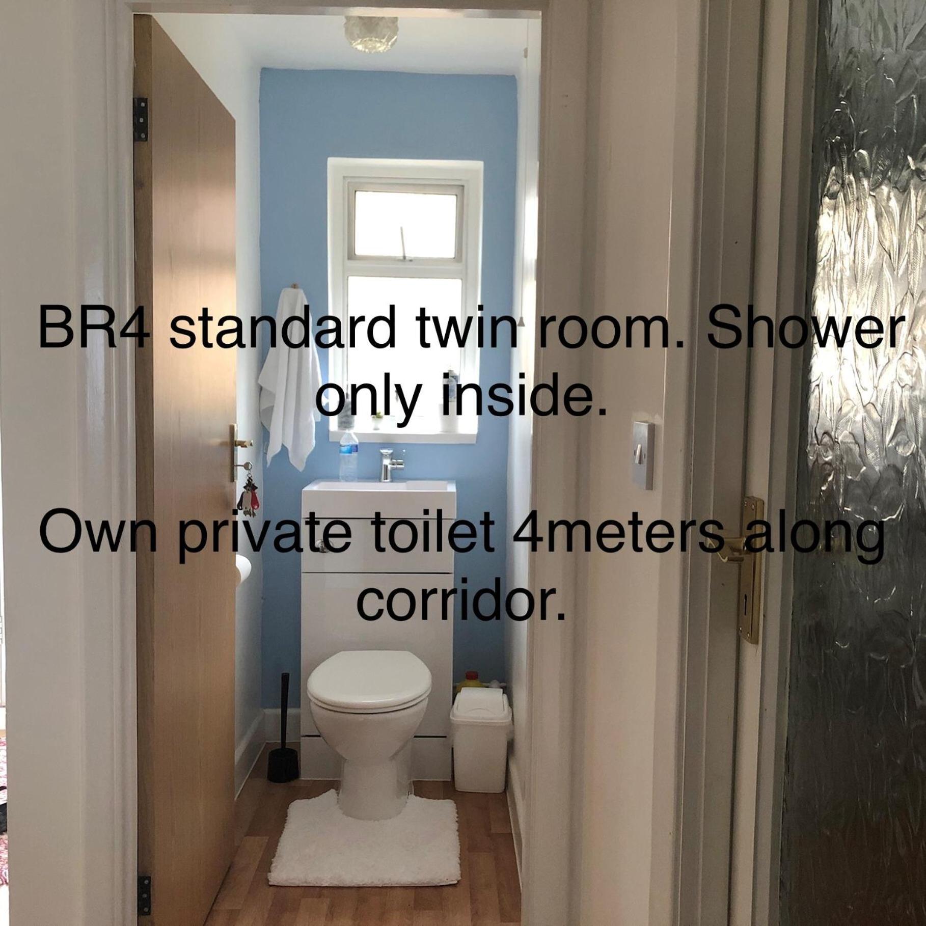 Bed and Breakfast Ponders End Newport  Exteriér fotografie
